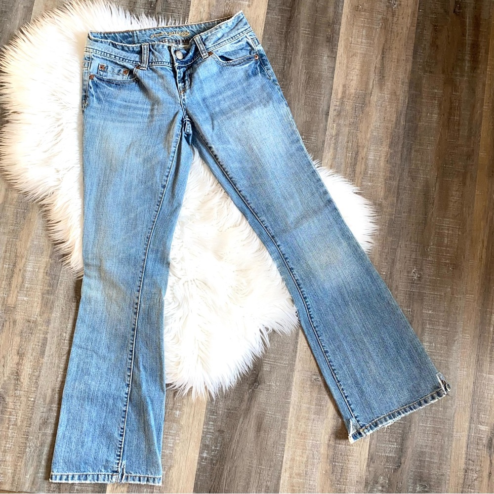 SOLD American Eagle Artist Bootcut Size 4 Regular Light Washed Jeans